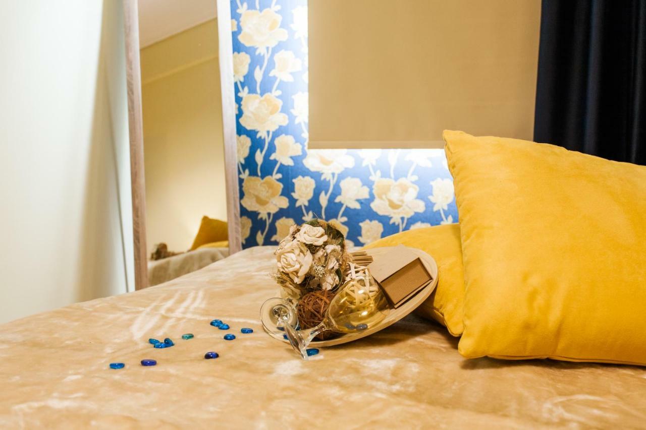 Private Central View Rooms In Apartment Near To Acropolis Metro Station Athènes Extérieur photo