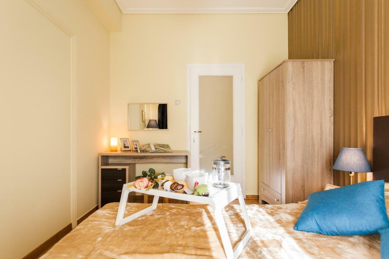Private Central View Rooms In Apartment Near To Acropolis Metro Station Athènes Extérieur photo