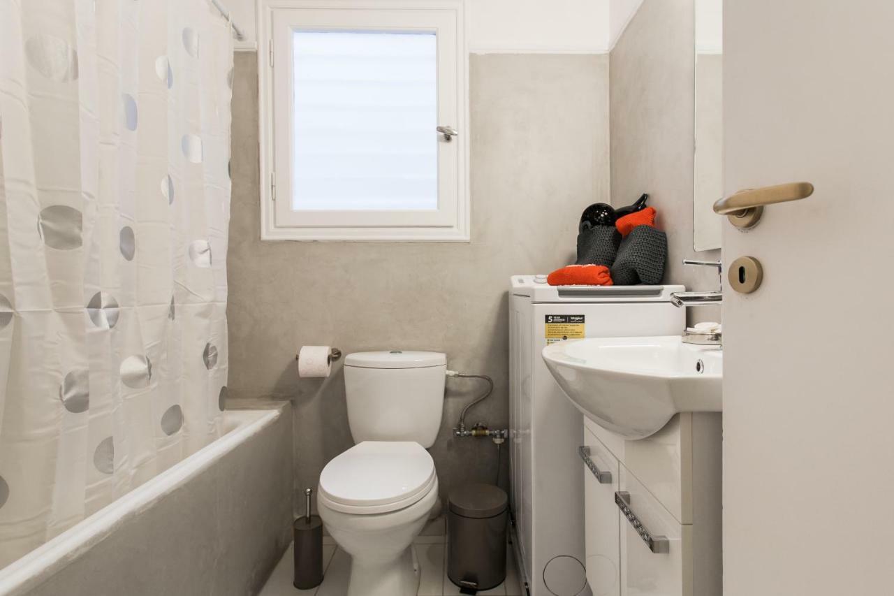 Private Central View Rooms In Apartment Near To Acropolis Metro Station Athènes Extérieur photo