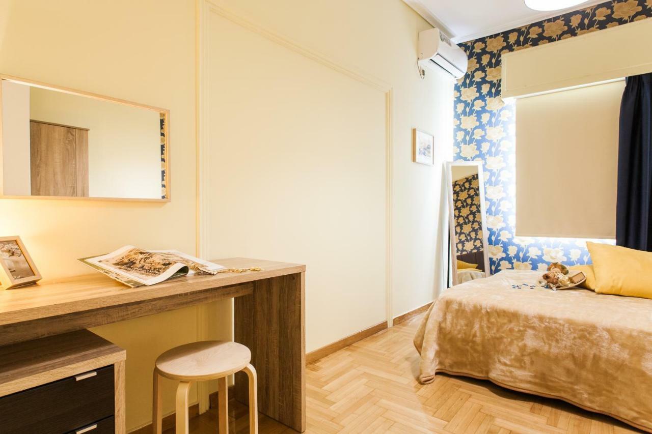 Private Central View Rooms In Apartment Near To Acropolis Metro Station Athènes Extérieur photo
