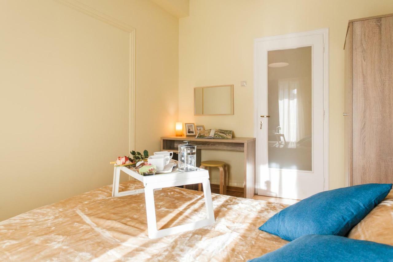 Private Central View Rooms In Apartment Near To Acropolis Metro Station Athènes Extérieur photo