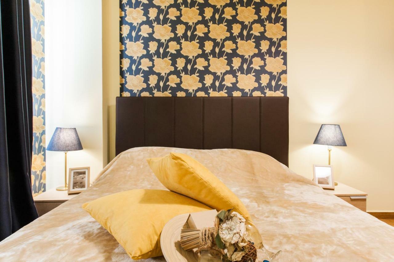 Private Central View Rooms In Apartment Near To Acropolis Metro Station Athènes Extérieur photo