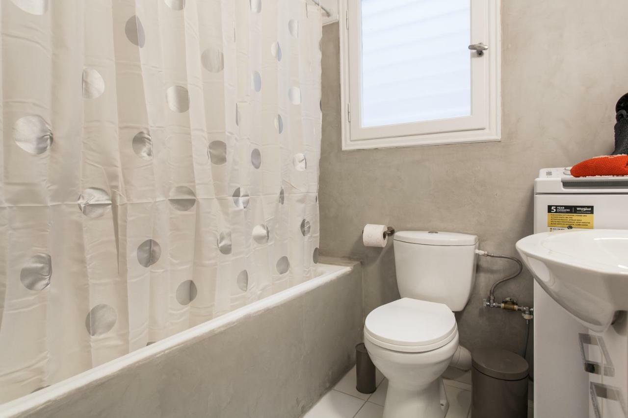 Private Central View Rooms In Apartment Near To Acropolis Metro Station Athènes Extérieur photo